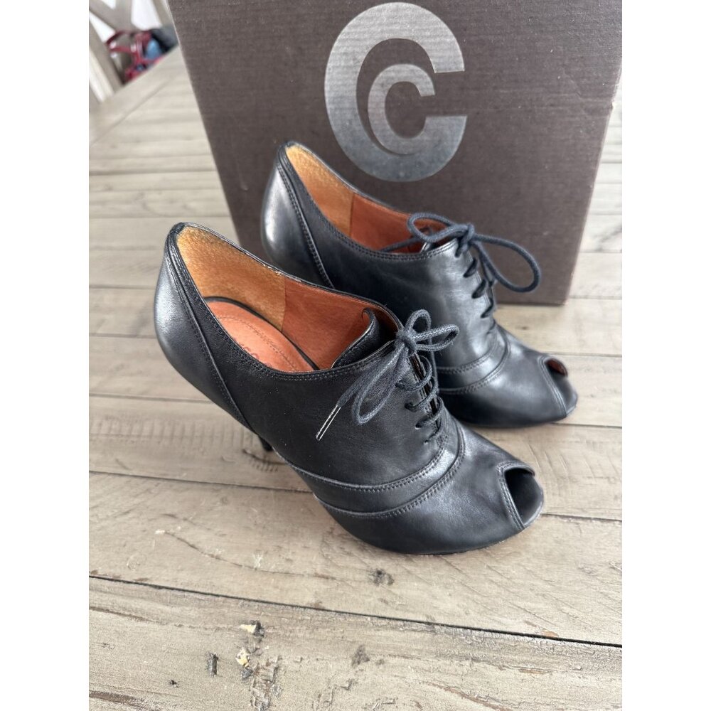 Corso Como Black Leather Lace Up Tuxedo Heels Booties Violet Size 5.5